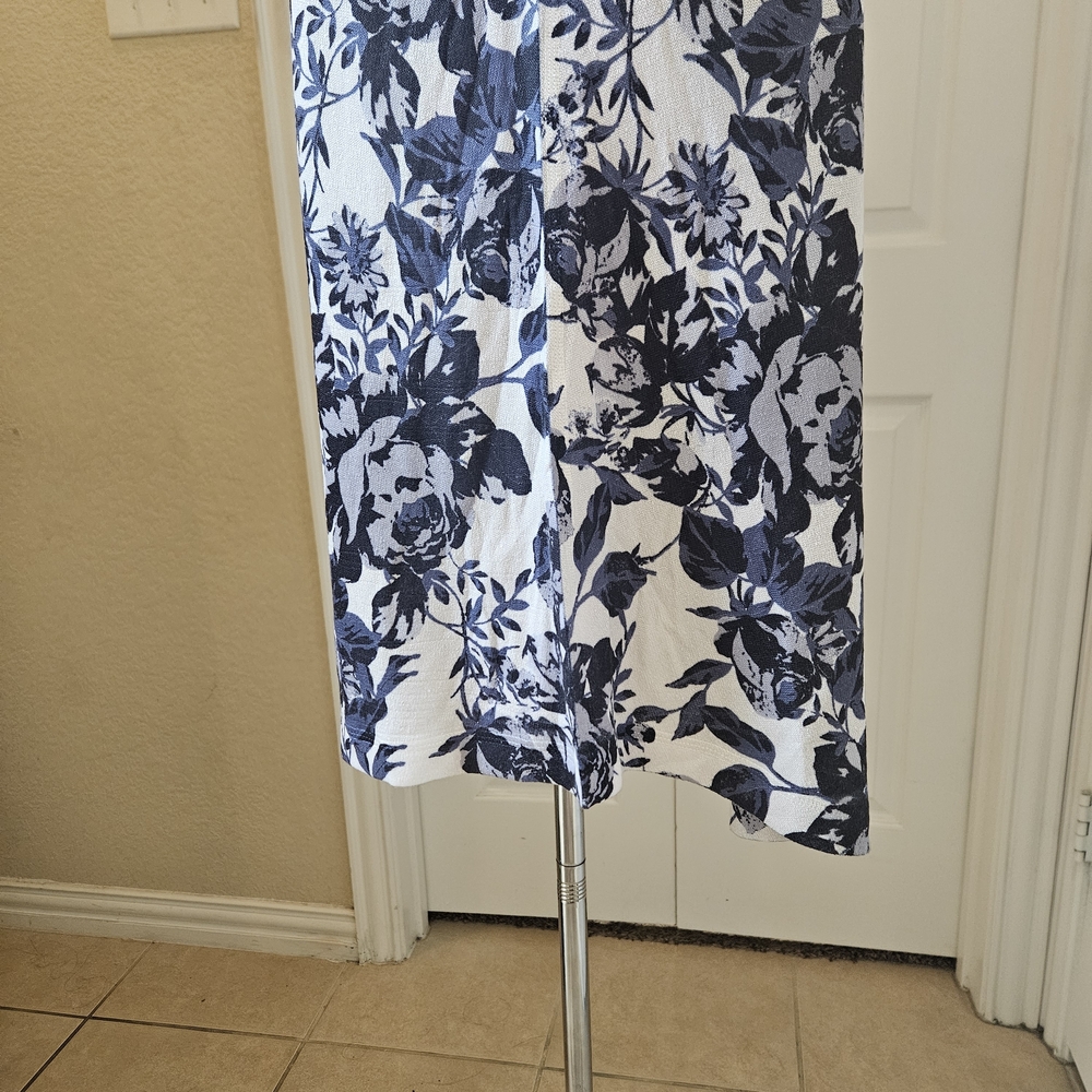 NWT Nally & Millie Floral Knit Top – Size Small NWT - Picture 7 of 12
